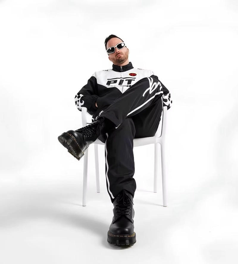 Hard Techno With Carl Haze