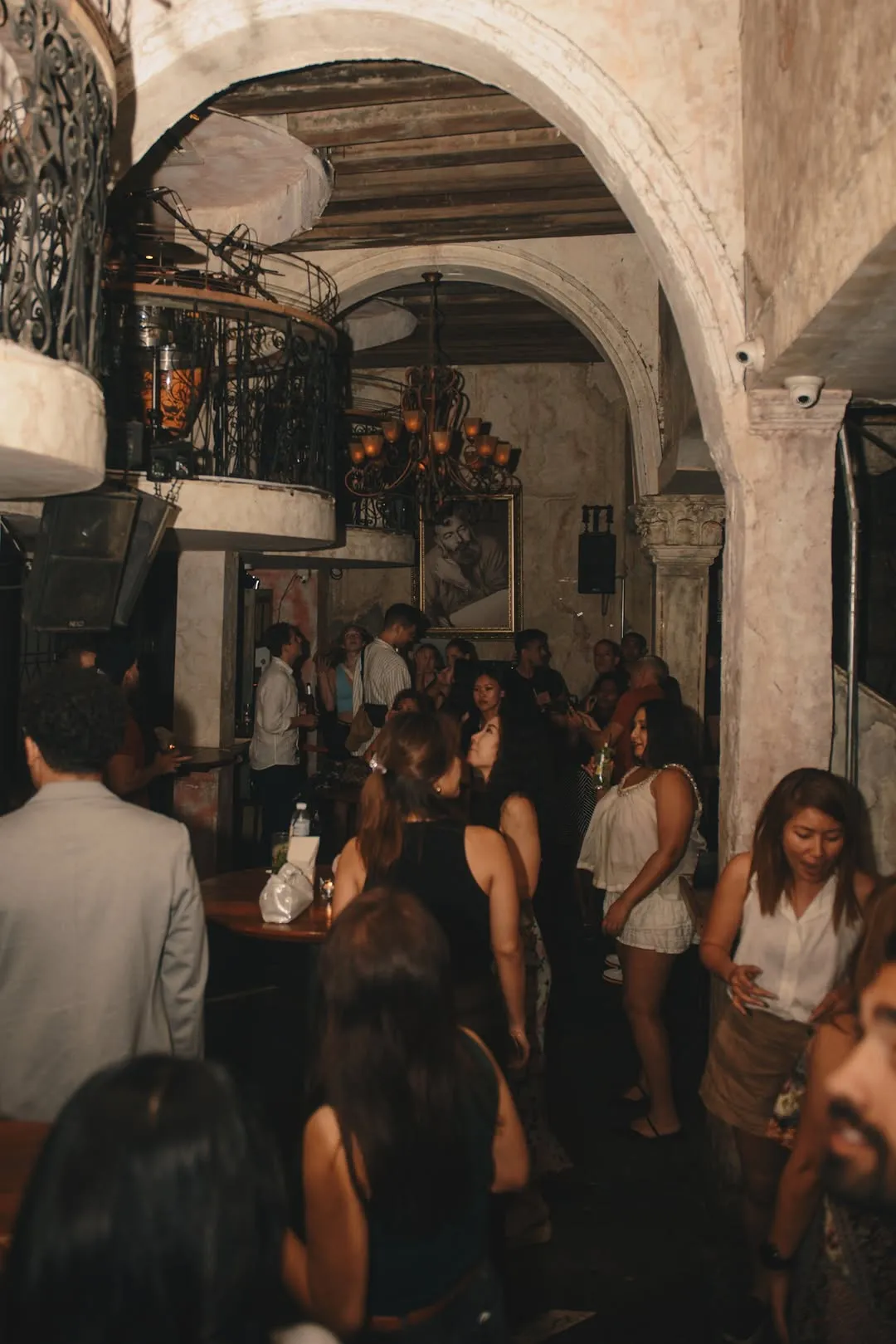 Viva las Chicas (Ladies Night)