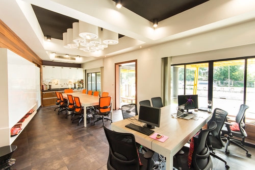 Emotional Mastery for Founders & Nomads