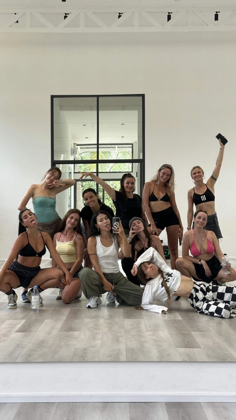 Hip Hop Dance Class with A Feminine Twist