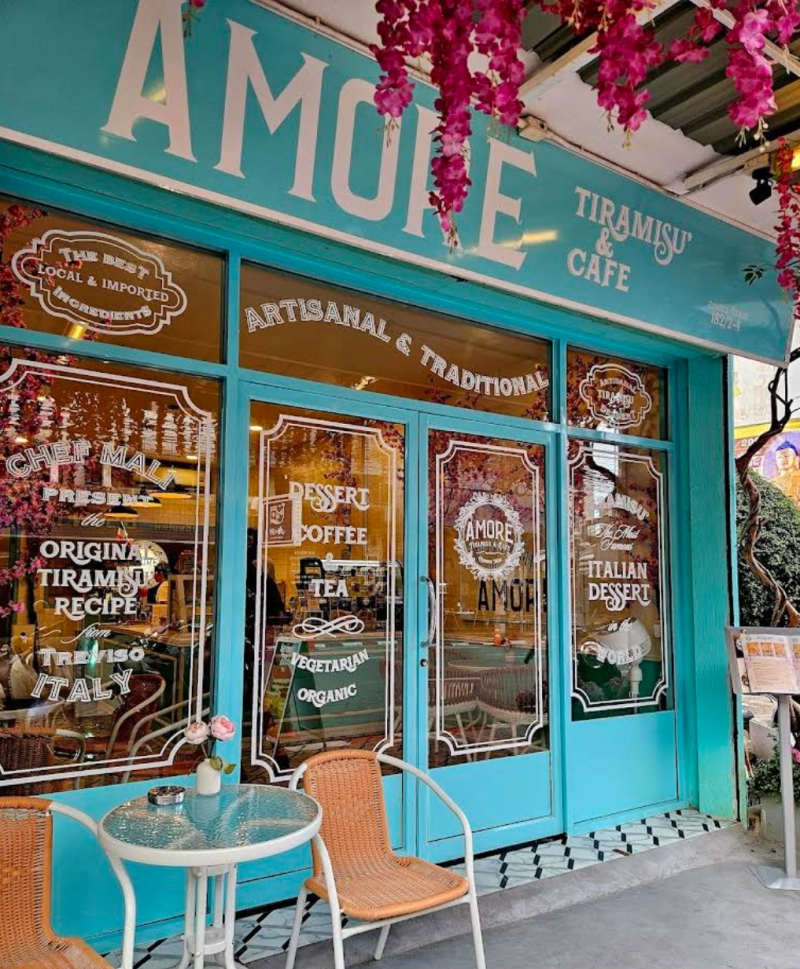 Amore Italian Food and Pizza by the Pool