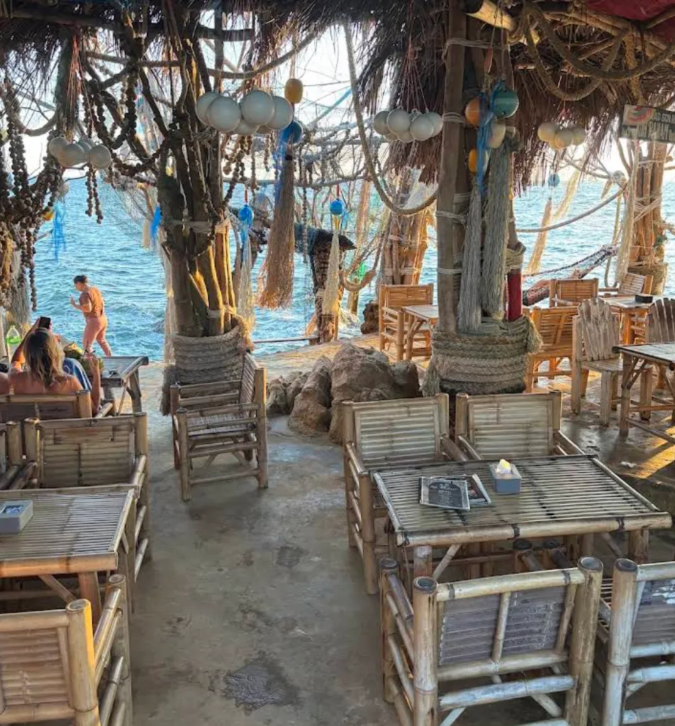 Melodic Sunset at Q Bar