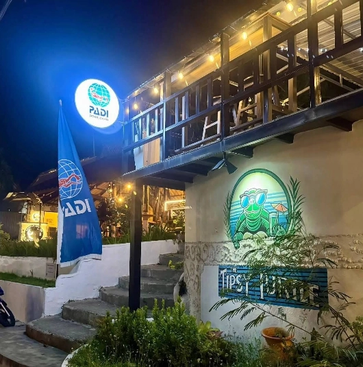 The Tipsy Turtle Bar & Grill
