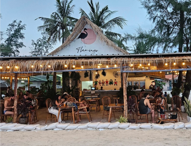 Flamingo Beach Bar