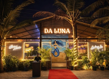 Da Luna Club bar & Restaurant