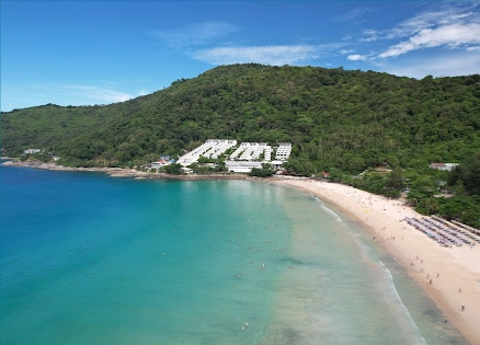 Nai Harn Beach