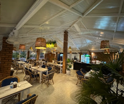 Mikey's Place Bar & Restaurant