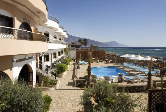 Coral Coast Hotel