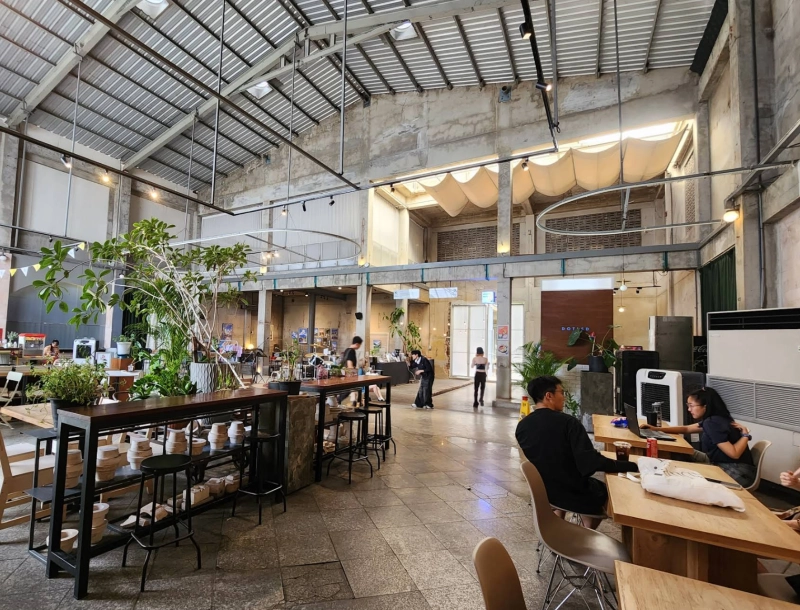 KOSMOS Exhibition Festival