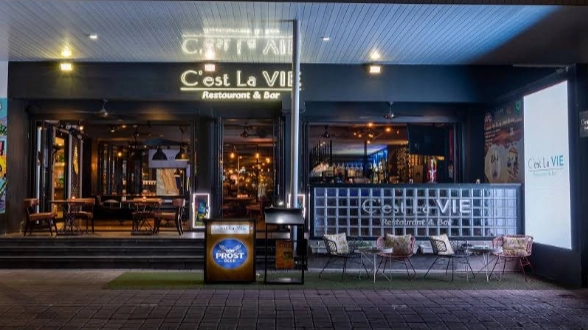 Cest La Vie Restaurant and Bar