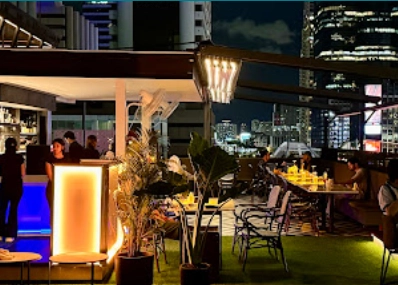 Saxsi Rooftop Restaurant & Bar