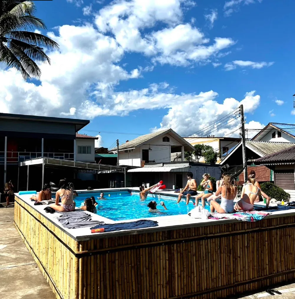 Revolution Hostel Pai Riverside