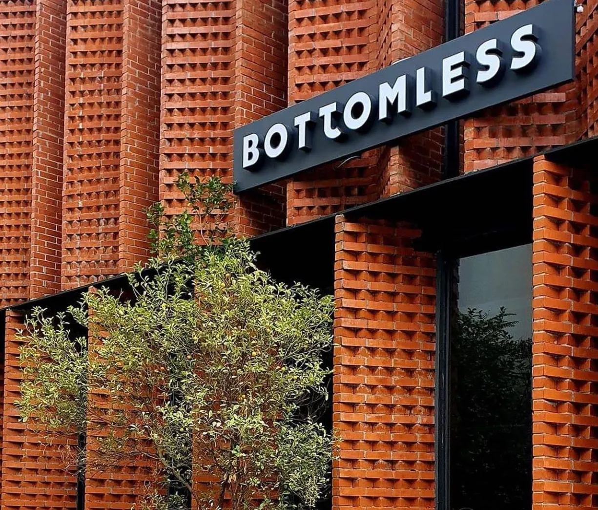 Bottomless Sukhumvit 33