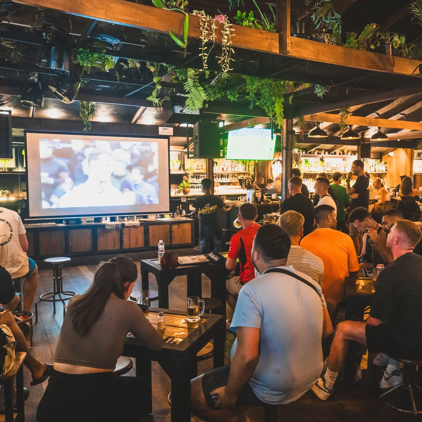 Chopper's Sports Bar 