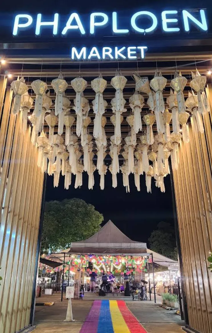 Phaploen Market