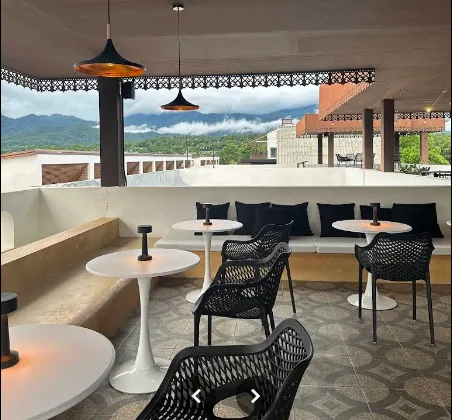 Above Pai Rooftop Bar